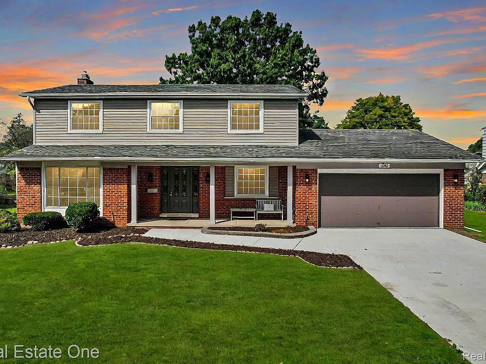 1st image of 4181 Cambridge Crescent Dr