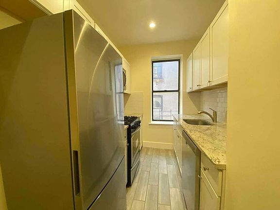 4th image of 286 Fort Washington Ave #5DD