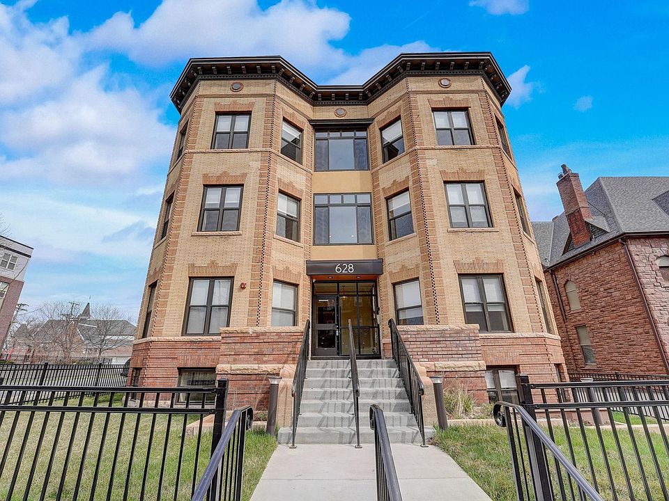 1st image of 628 E Franklin Ave #202