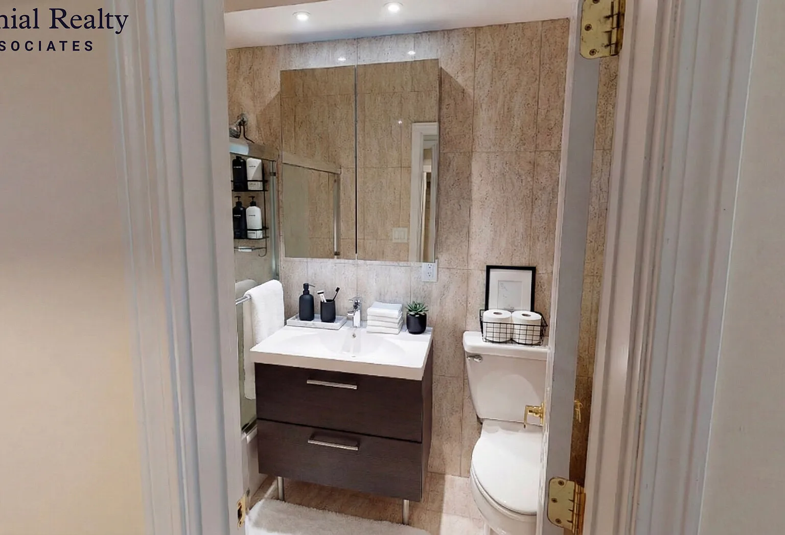 Studio, 1.0 bath, 550 sqft, $2,500 — Photo 3