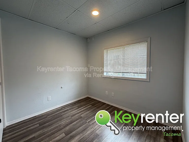 1021 S Orchard St — Photo 7