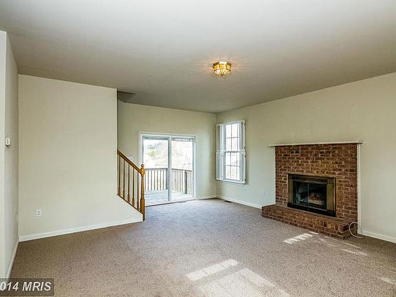 2nd image of 20 Aspen Woods Dr
