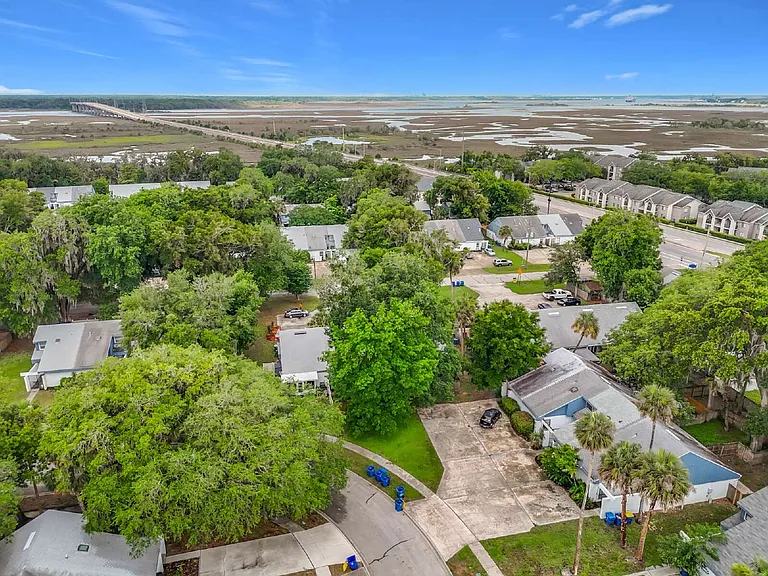 2857 Wonderwood Ln — Photo 43