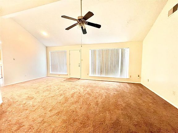 2nd image of 413 Indian Meadow Dr