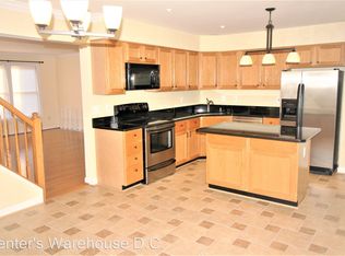 46586 Riverwood Ter, Sterling, VA 20165