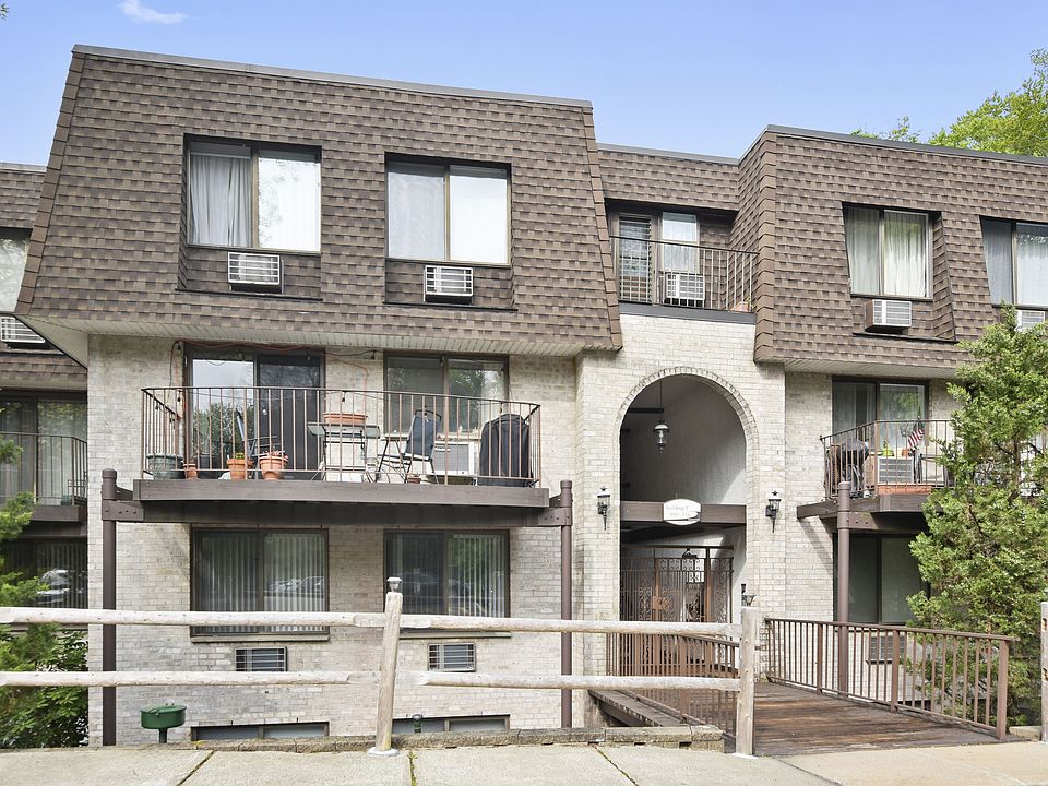 1st image of 515 Kemeys Cove Ave