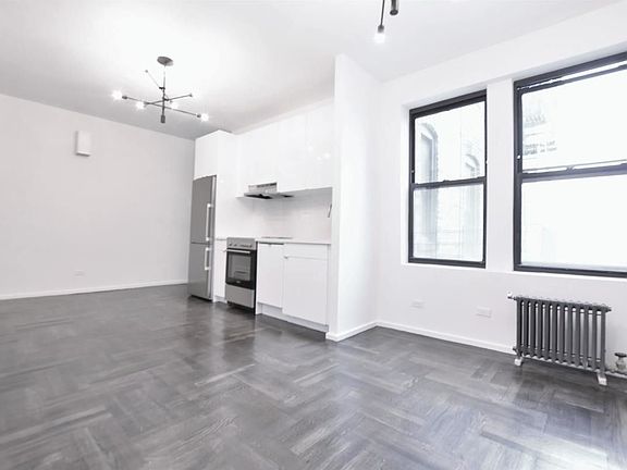 2nd image of 254 Seaman Ave APT D3