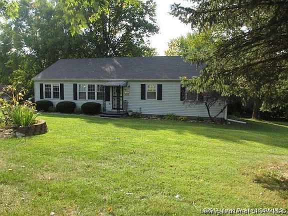 3rd image of 701 Highland Drive