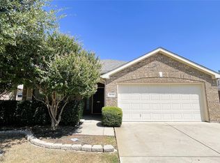 8131 Tierra Del Sol Rd, Arlington, TX 76002