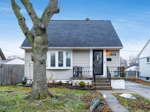 1814 Larkin Rd, Windsor, ON N8W 4G6