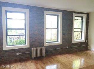 164 Vernon Ave, Brooklyn, NY 11206