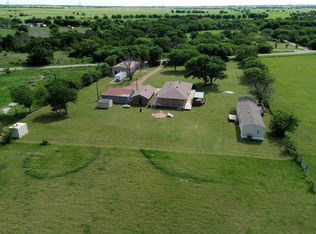 8983 W Odneal Rd, Krum, TX 76249