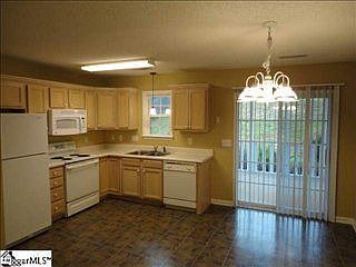 5th image of 403 Kingfisher Dr