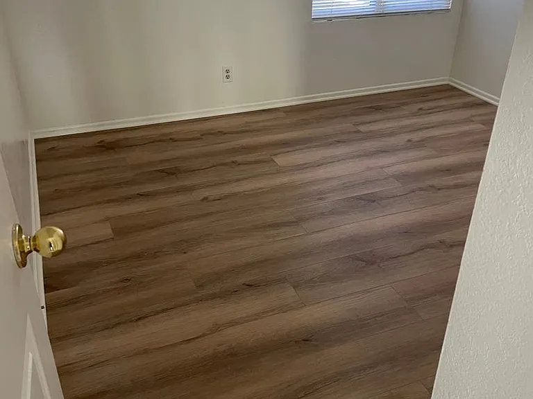1869 Clearwater Dr — Photo 15