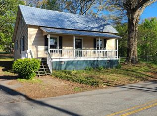 105 Berry St, Central, SC 29630