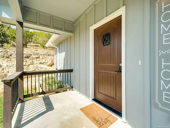 3rd image of 581 Eden Hill