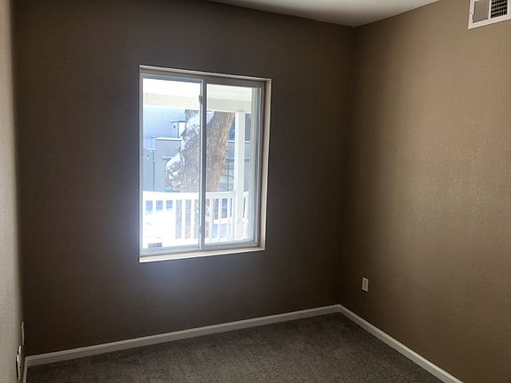 4th image of 4411 Umatilla St