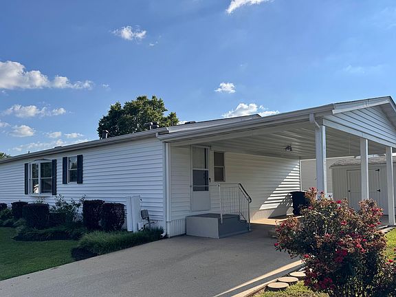 3rd image of 113 Morgan Ln