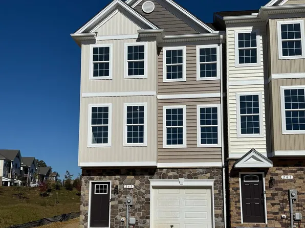 245 Sullivan Ln, Prince Frederick, MD 20678