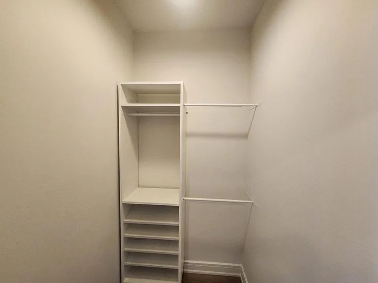 515 W Sprague Ave — Photo 9