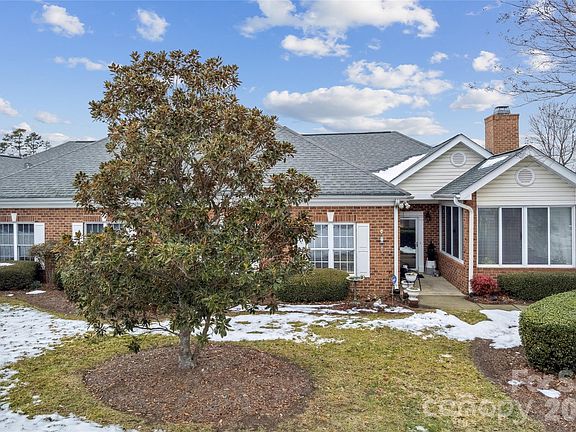 4th image of 8577 Highland Glen Dr