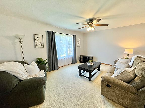 5th image of 2517 Greenwood Dr