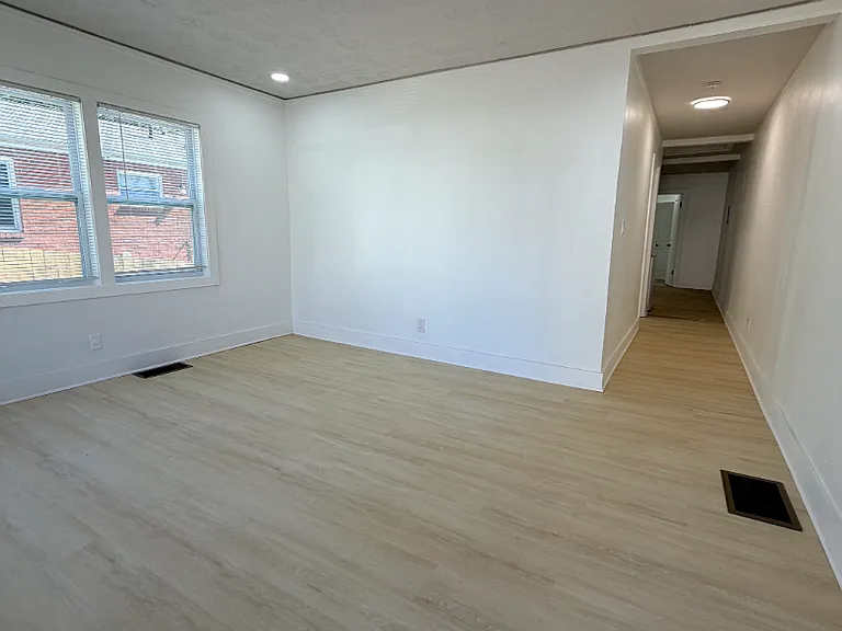 1336 Sharon St NW — Photo 6