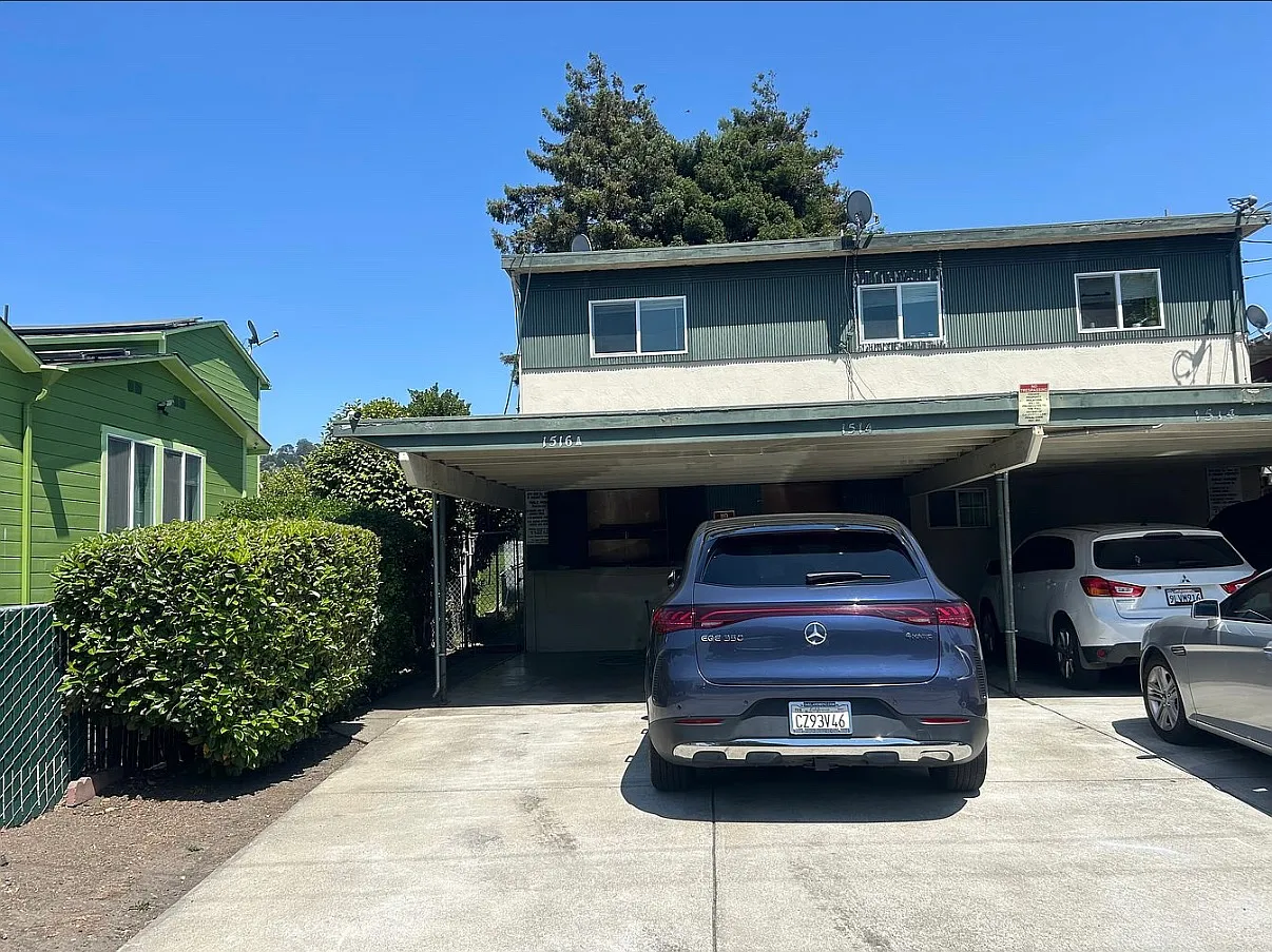 3 bed, $2,800 — Photo 1