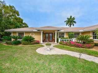 513 Hornblower Ln, Longboat Key, FL 34228