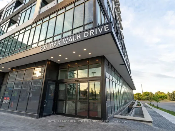 297 Oak Walk Dr, Oakville, ON