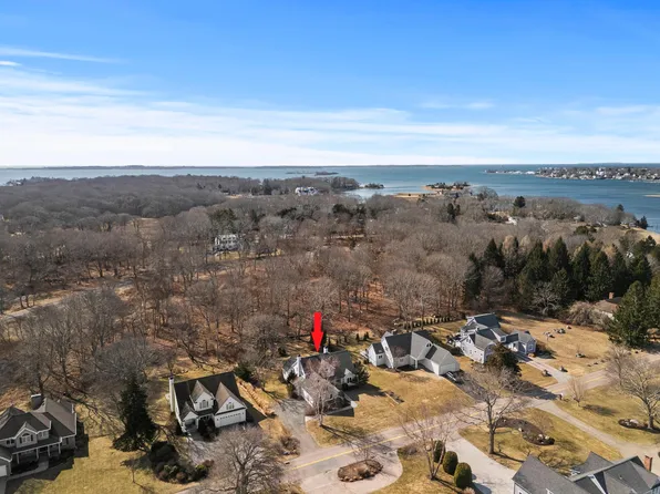 81 Old North Road, Stonington, CT 06355