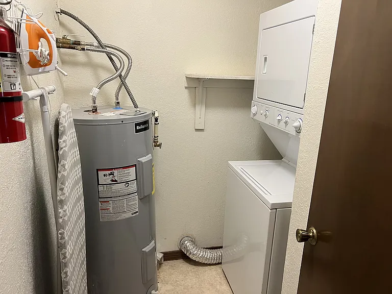 504 Excalibur Rd #201 — Photo 4