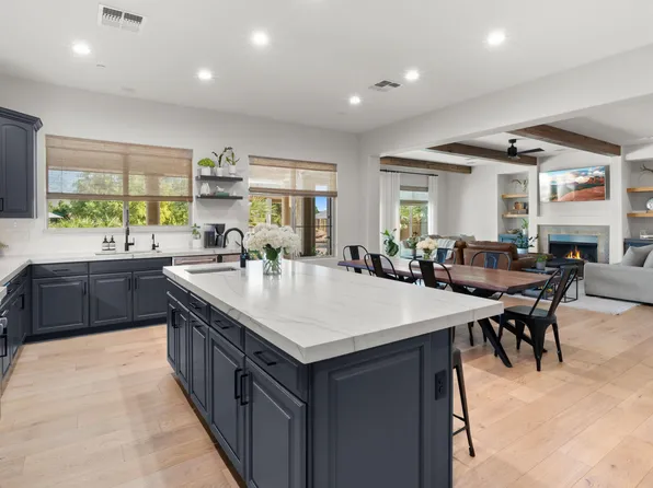 4509 S BANNING Drive, Gilbert, AZ 85297