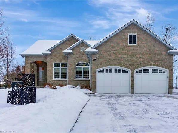 32 Welwood Ave, Wellesley, ON N0B 2T0