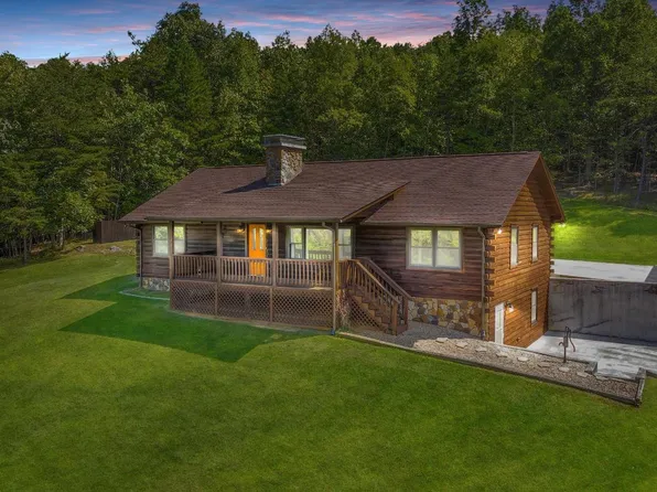 2210 Mount Pleasant Church Rd, Fincastle, VA 24090