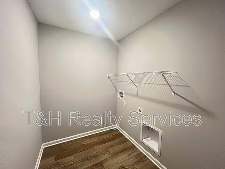 13111 Himalaya Cir — Photo 30