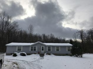 651 Traxler Rd, Dorset, OH 44032