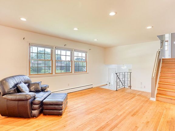 5th image of 6187 W Darnel Ave