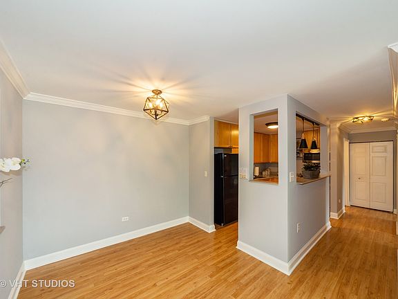 2nd image of 105 S Arlington Ave APT 204