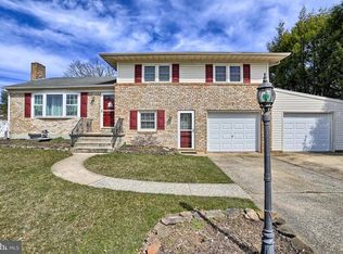 29 Pine Springs Blvd, York, PA 17408