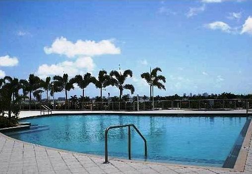 4th image of 7900 Harbor Island Dr APT 913