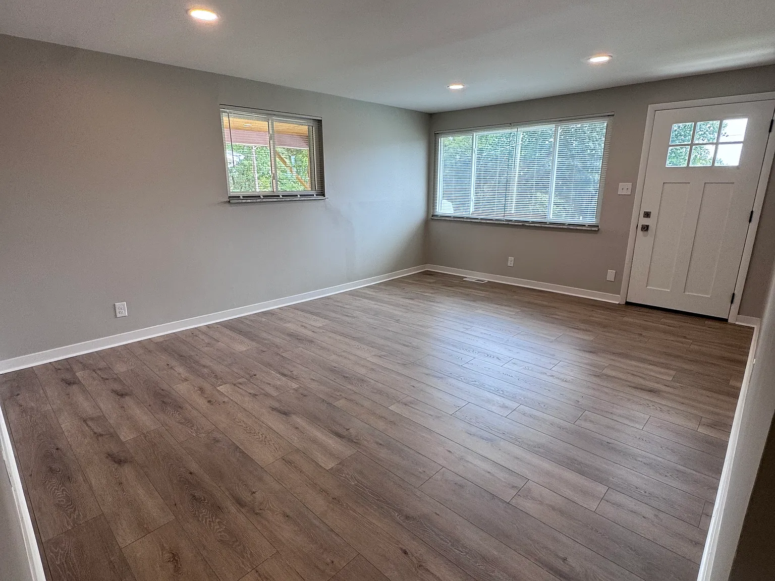 3 bed, 1088 sqft, $2,195 — Photo 4
