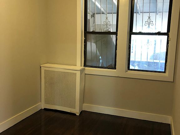 5th image of 750 E 215th St