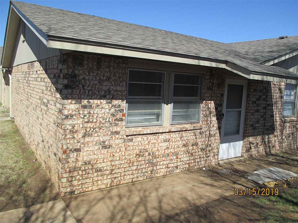 1st image of 7924 NW Crossland Cir