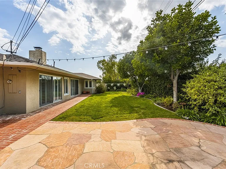 12791 Brittany Woods Dr — Photo 32