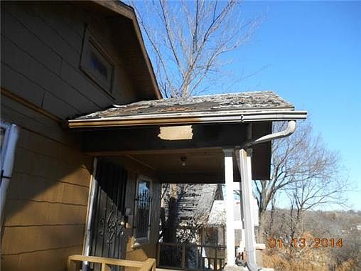3rd image of 2936 Lister Ave
