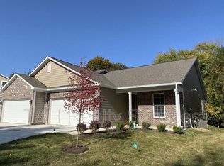 5626 Brownstone Dr, Indianapolis, IN 46220