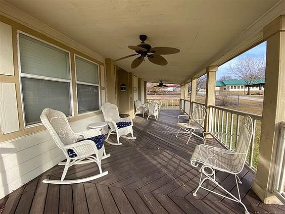 4th image of 3943 Surf Rd