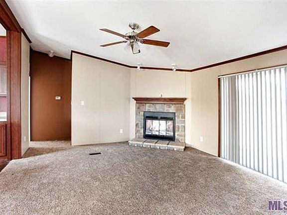 5th image of 412 Blakefield Dr