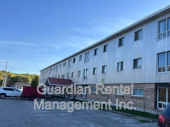 285 Ontario St, White River, ON